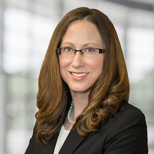 Julie Peschel | Abogado y Socio | Carlson Law Firm en Temple, TX