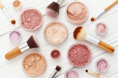 talco en maquillaje