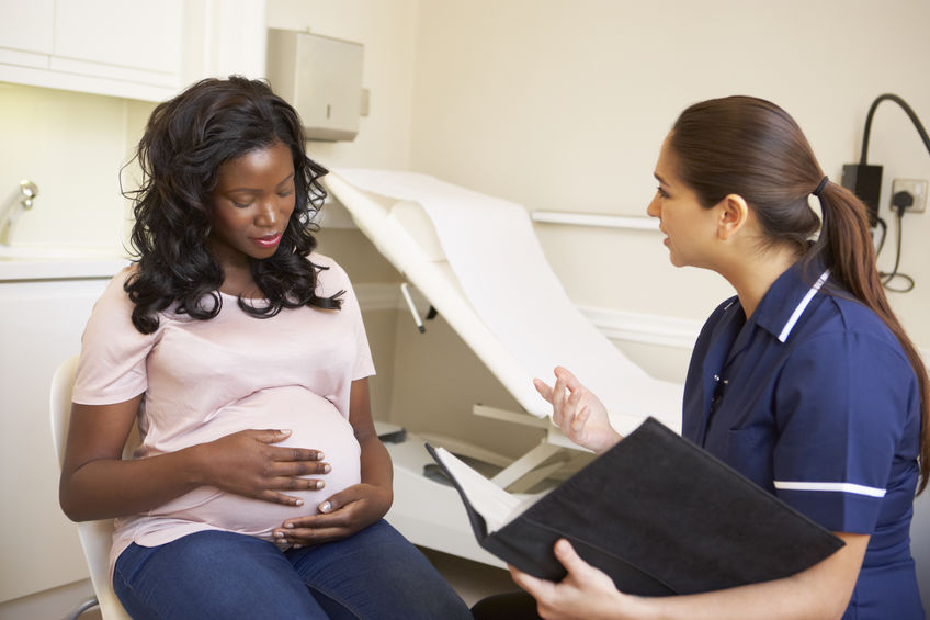 Los hospitales han sido objeto de escrutinio debido a la creciente tasa de mortalidad maternal en los Estados Unidos. Programe una consulta gratuita.
