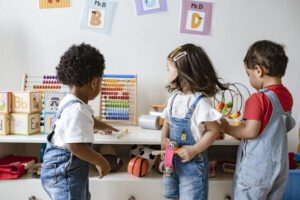 La guardería es esencial para las familias trabajadoras. Teniendo esto en cuenta, podría ser aterrador saber si su hijo se ha lastimado en la guardería.