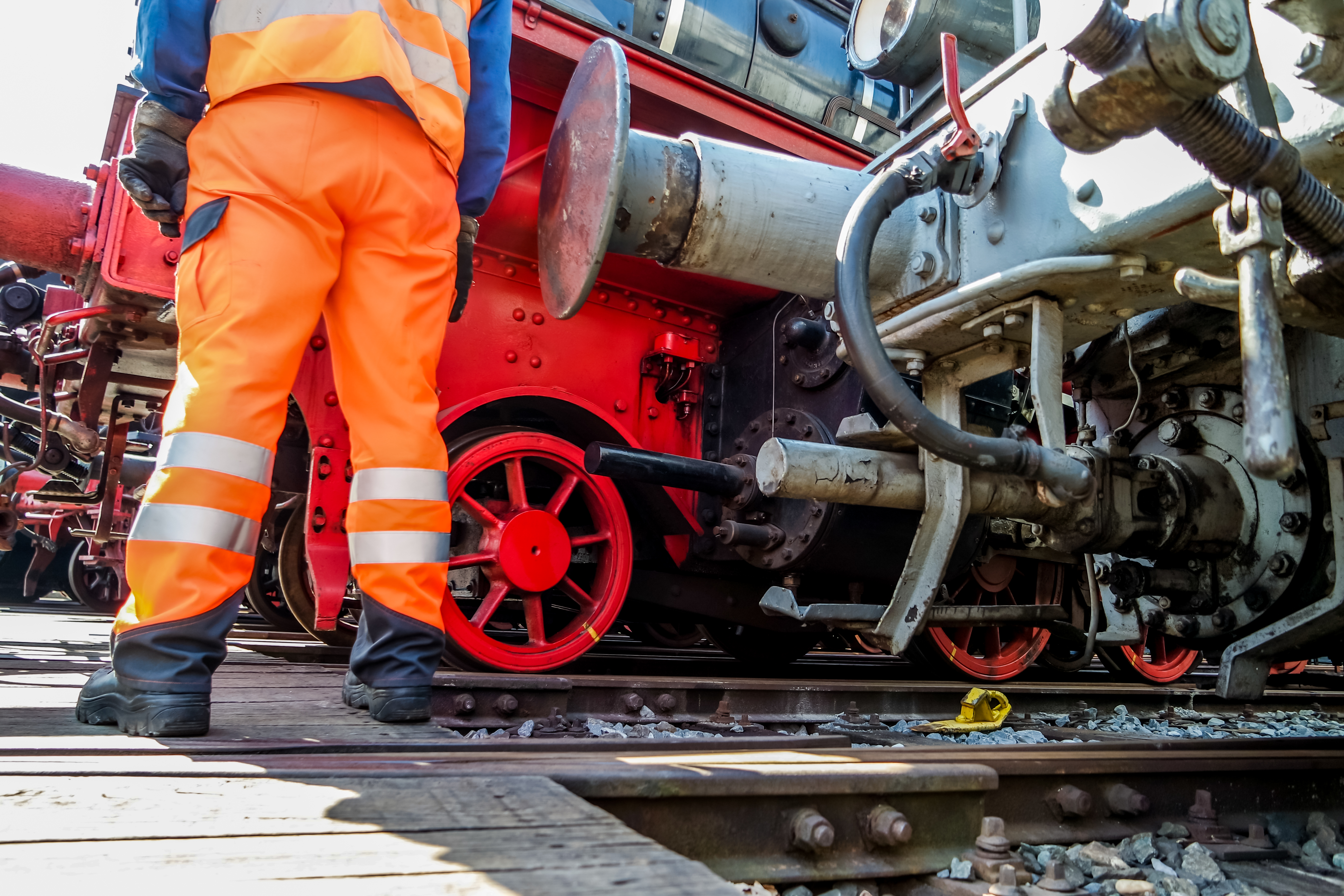 Si experimento lesiones de ferrocarril, los casos podrian ser largos y comlicados. Contratar a un abogado de FELA puede ayudarlo a navegar estos casos.