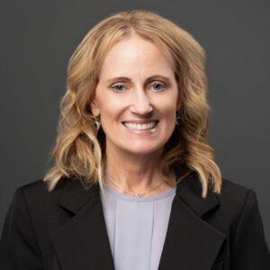 licenciada Vicki Carlson ayuda a clientes enfrentando la bancarrota en Texas Central