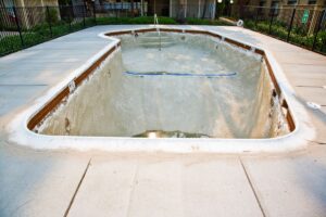 empty swimming pool in premises liability lawsuit