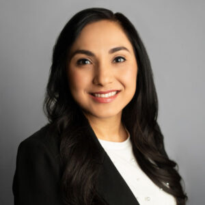 Licendiada Cynthia Nevarez, abogada que habla en español, abogada de lesiones personales en San Antonio