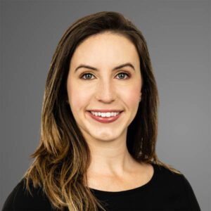 Abogada Emily Marlowe tiene experiencia en agravios masivos