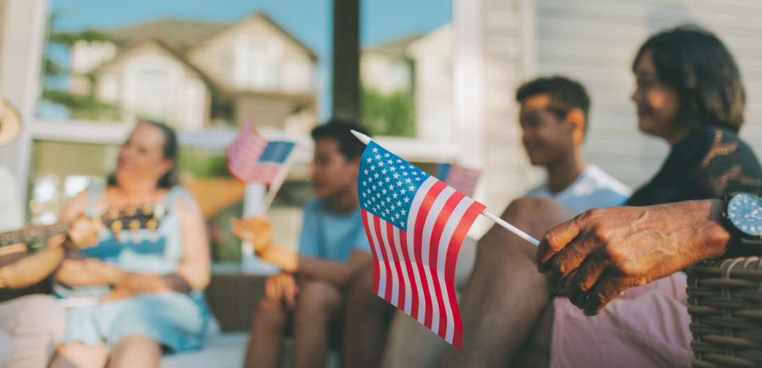 Consejos de seguridad del 4 de julio para pasarla bien en familia el cuatro de julio, dia de la independencia de Estados Unidos