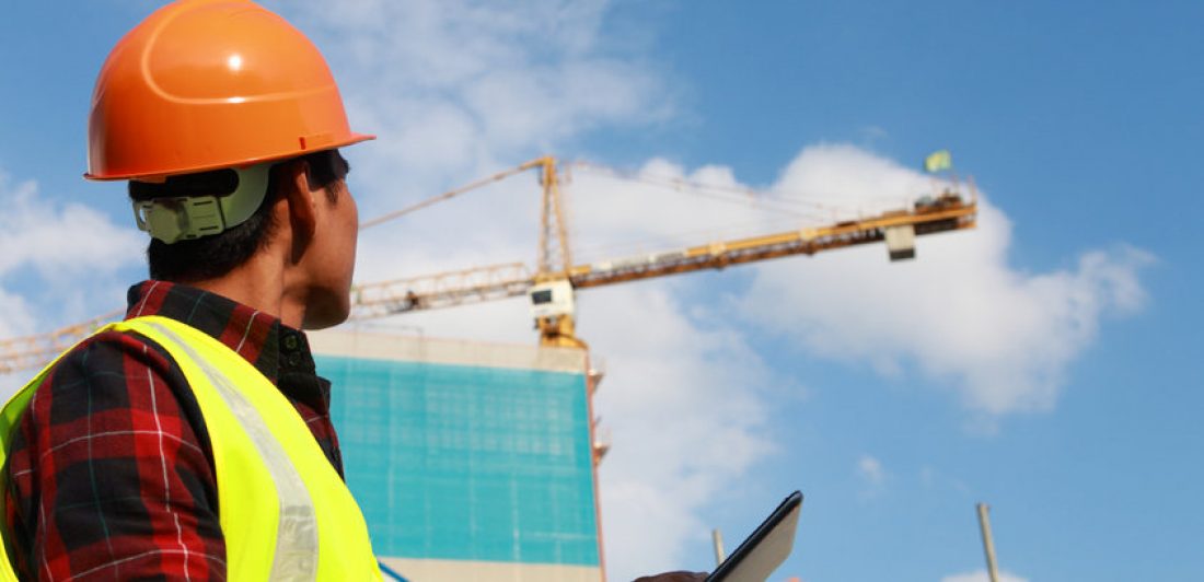 Aunque no son la mayoría en la industria de la construcción, los trabajadores hispanos están expuestos a muchos tipos diferentes de peligros para la salud.