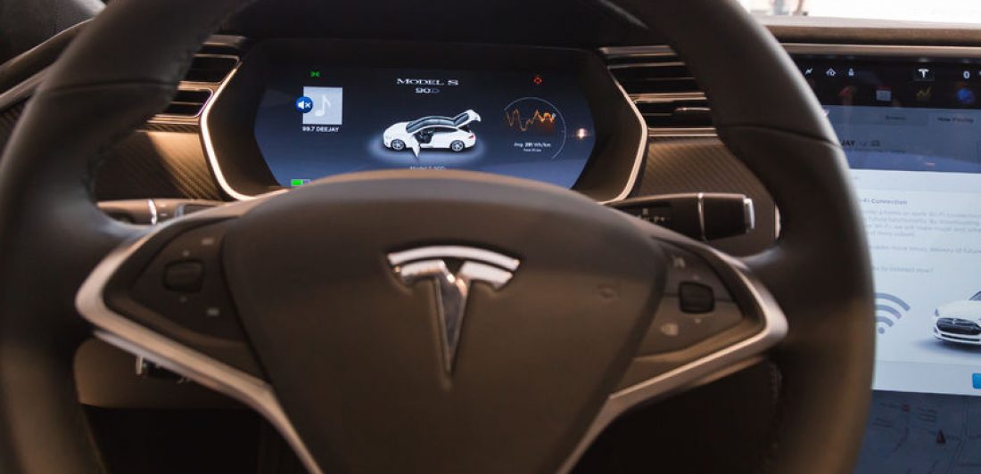 Tesla piloto automático